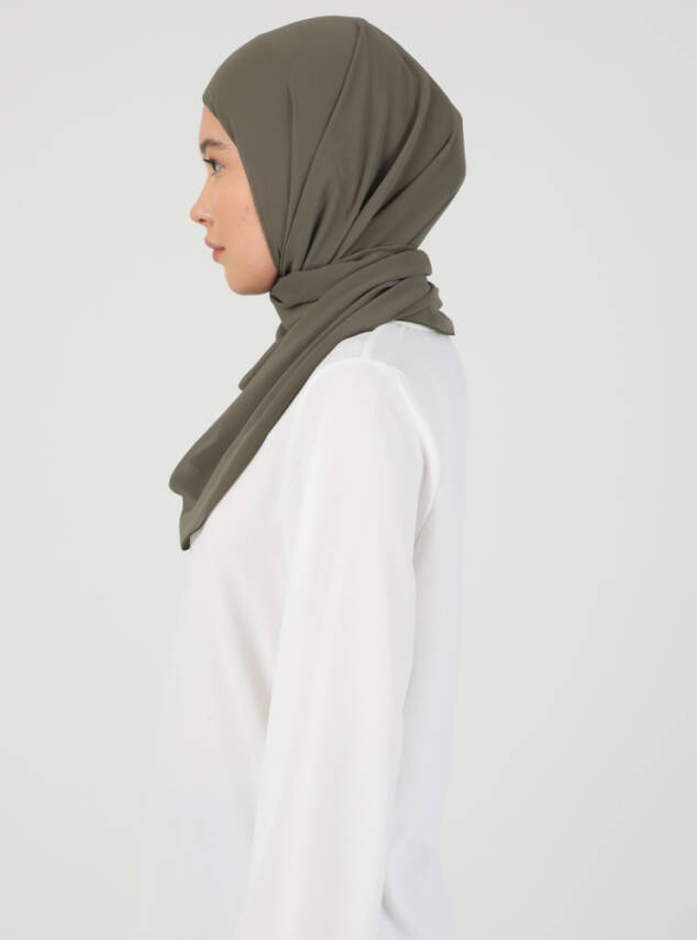Premium Hijablı Şifon Kumaş Şal - 70