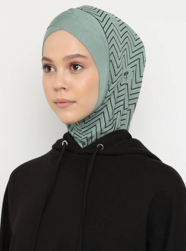 Zikzak Çizgili Çapraz Spor Bone - 10