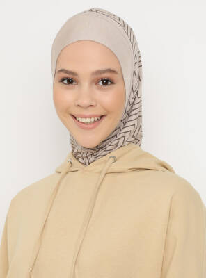 Zikzak Çizgili Spor Bone - 17