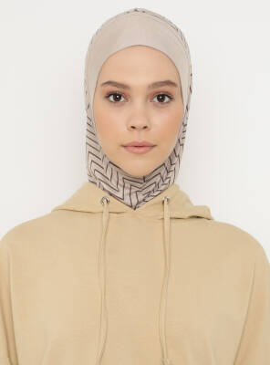 Zikzak Çizgili Spor Bone - 18