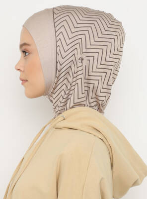 Zikzak Çizgili Spor Bone - 20