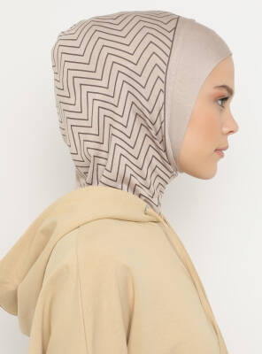 Zikzak Çizgili Spor Bone - 21