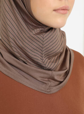 Zikzak Çizgili Spor Çapraz Bone - 12