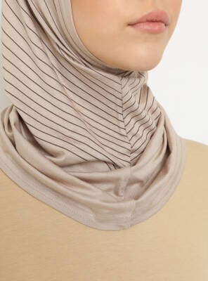 Zikzak Çizgili Spor Çapraz Bone - 22