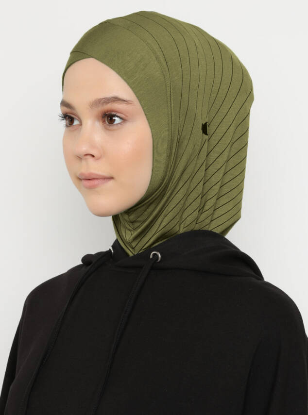 Zikzak Çizgili Spor Çapraz Bone - 25