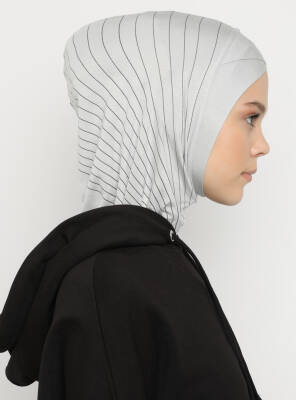 Zikzak Çizgili Spor Çapraz Bone - 32