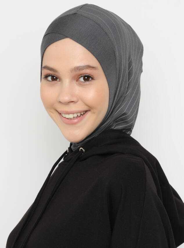 Zikzak Çizgili Spor Çapraz Bone - 34