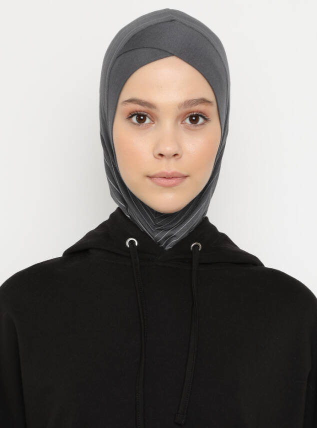 Zikzak Çizgili Spor Çapraz Bone - 35