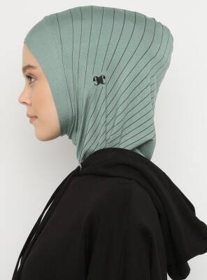 Zikzak Çizgili Spor Çapraz Bone - 59