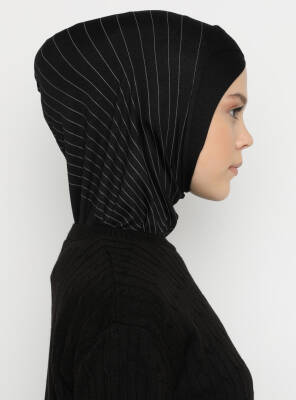 Zikzak Çizgili Spor Çapraz Bone - 74