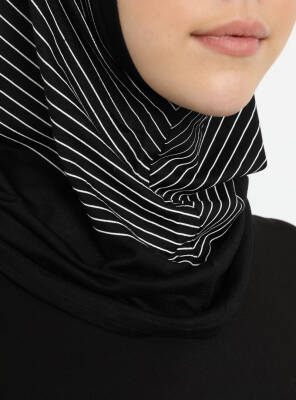 Zikzak Çizgili Spor Çapraz Bone - 75